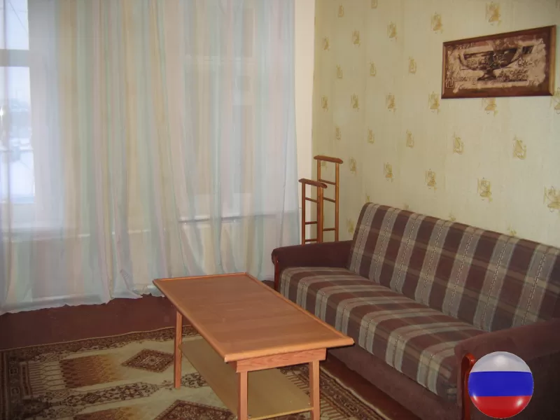 Светлая уютная комната посуточно в центре Санкт-Петербурга